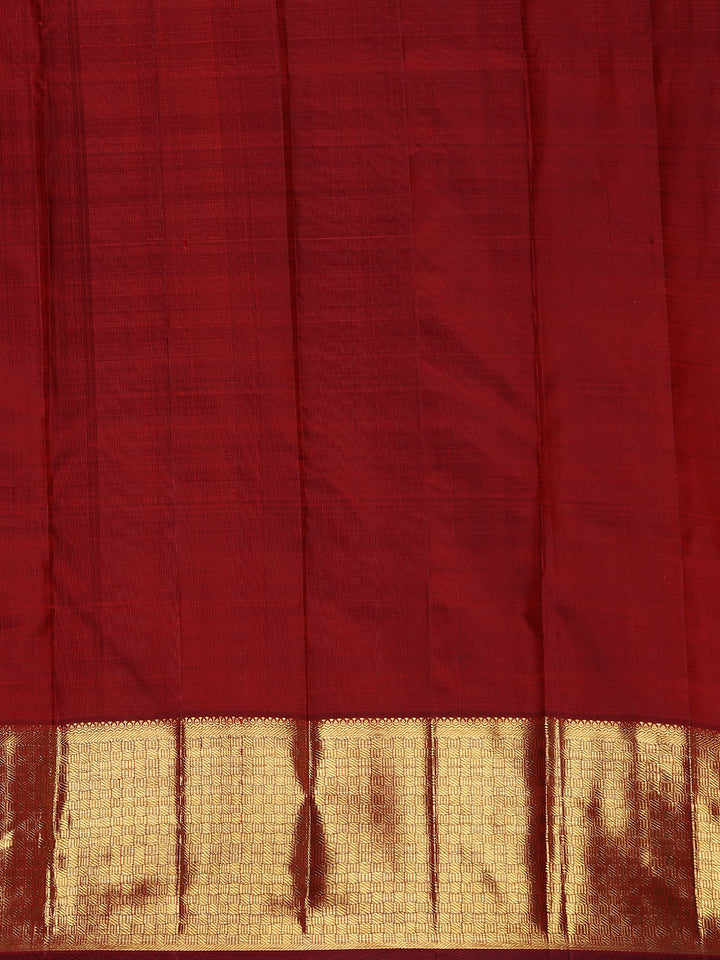 Red Floral Woven Pure Kanchipuram Silk Saree - Diadem