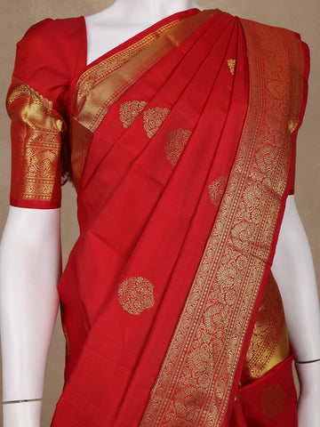 Red Floral Woven Pure Kanchipuram Silk Saree - Diadem