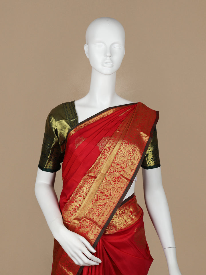 Red Floral Woven Pure Kanchipuram Silk Saree - Diadem