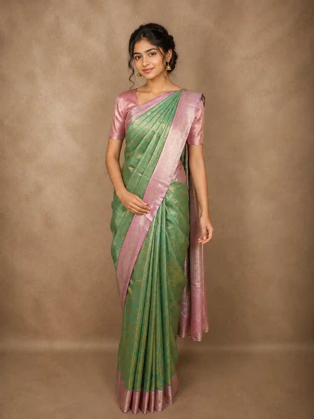 Soft Emerald Green Floral Zari Woven Design Pure Kanchipuram Silk Saree with Contrast Zari Border