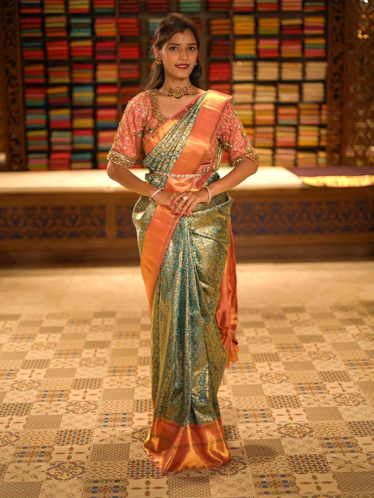 Teal Green Floral Zari Woven Design Pure Kanchipuram Silk Saree with Contrast Zari Border