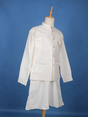 White Floral Embroidered Brocade Kurta Pyjama - Diadem