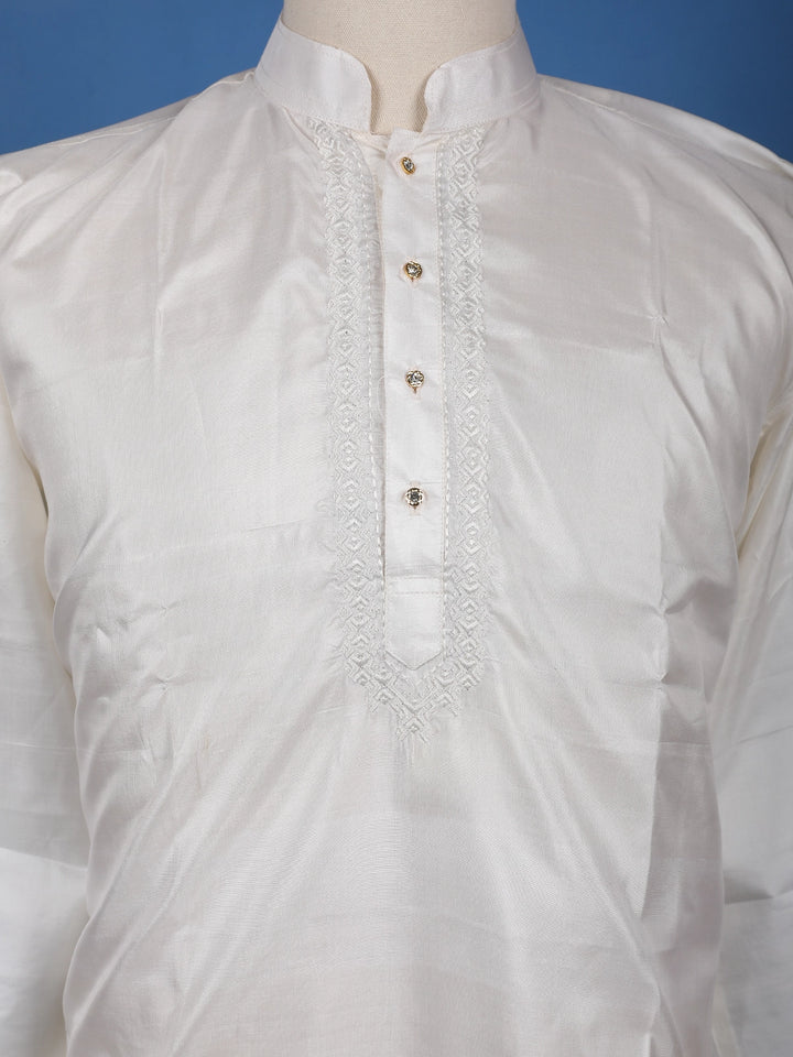 White Solid Silk Kurta For Men - Diadem