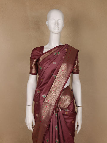 Wine Maroon Floral Butta Woven Pure Kanchipuram Silk Saree - Diadem