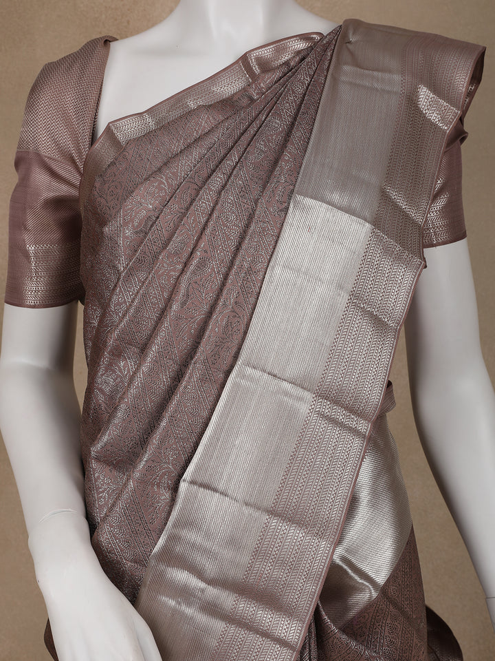 Woodrose Pink Floral Woven Pure Kanchipuram Silk Saree - Diadem