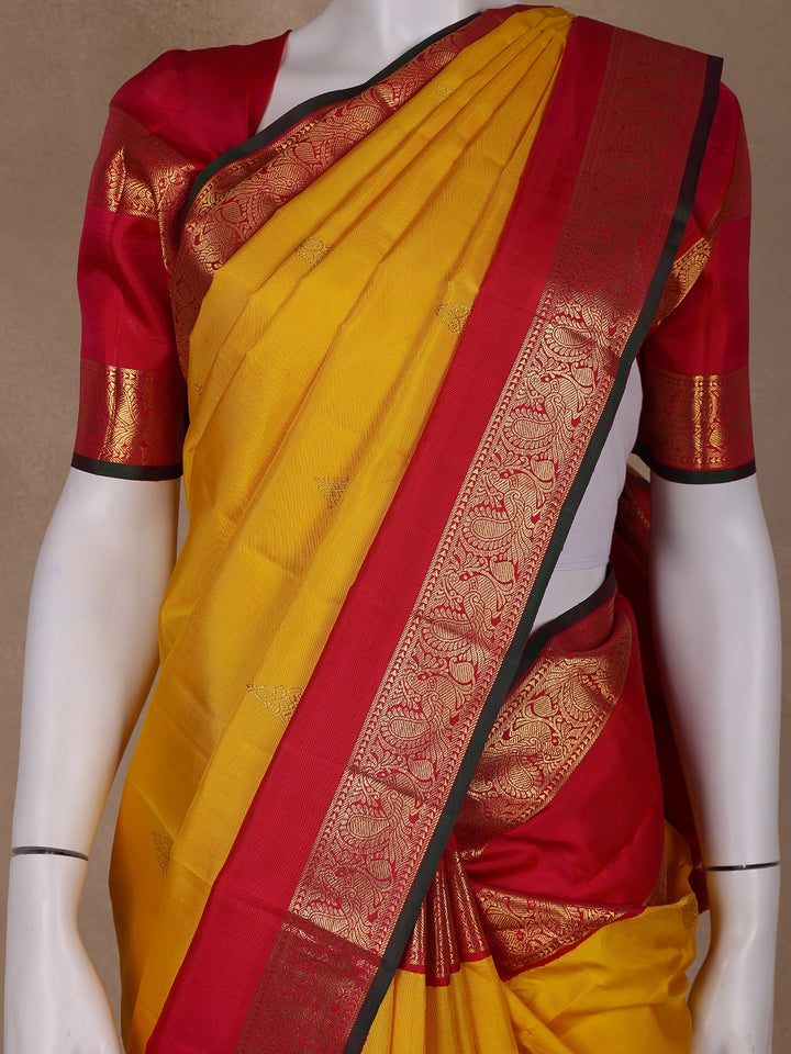 Yellow Floral Woven Pure Kanchipuram Silk Saree - Diadem