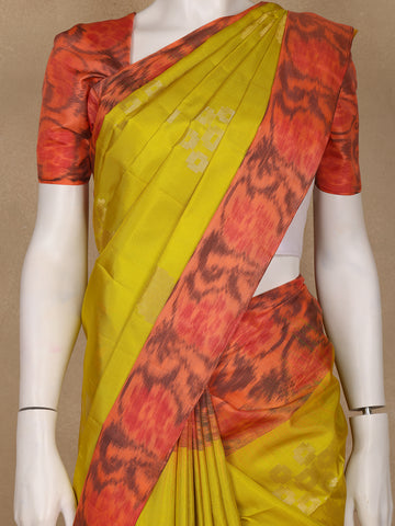 Yellow Floral Woven Pure Kanchipuram Silk Saree - Diadem