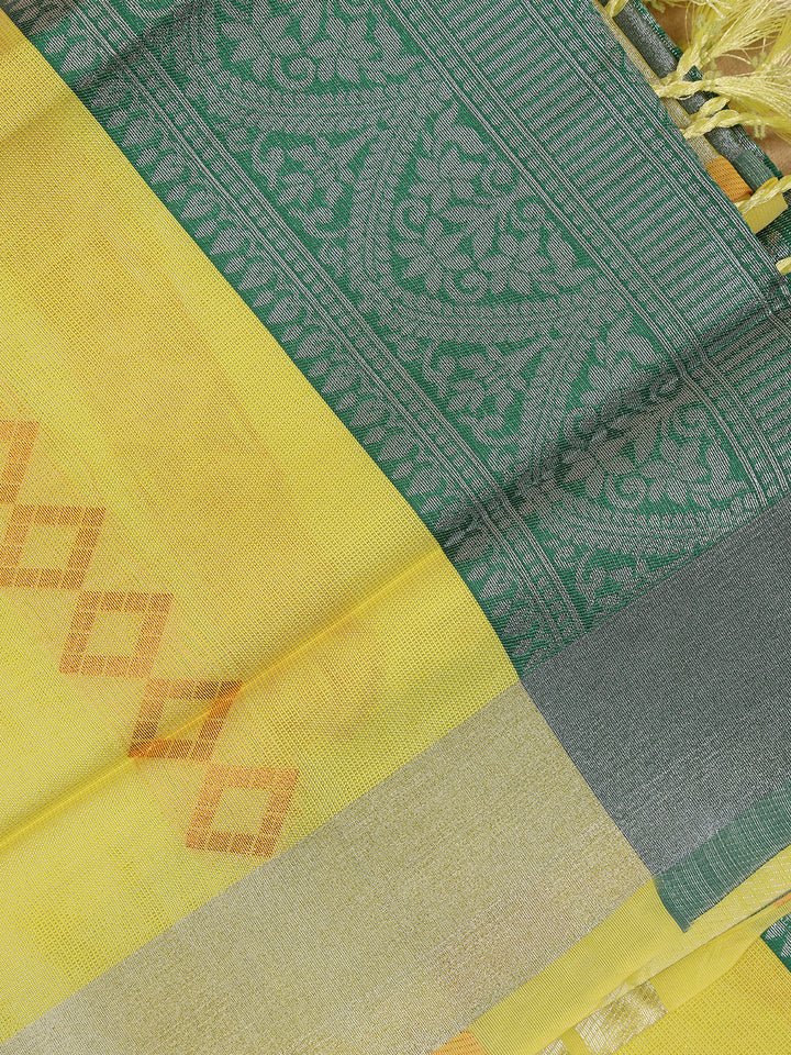 Yellow Geometric Diamond Designed Silk Saree - Diadem