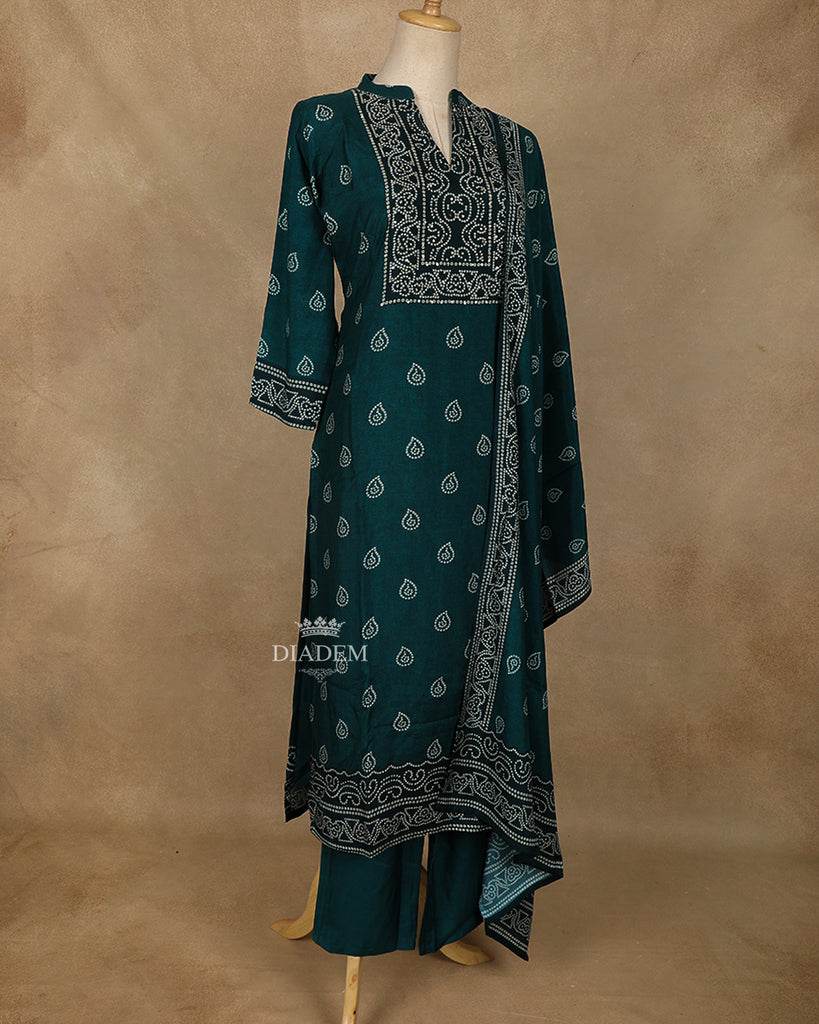 Collared Neck Straight Cut Salwar Suit