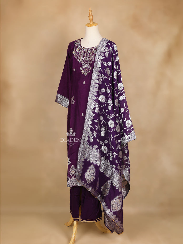 Floral Paisley Designs Dark Purple