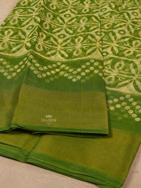 Green Linen Cotton Saree With Floral Patterns On the Body with Matching Border - Diadem