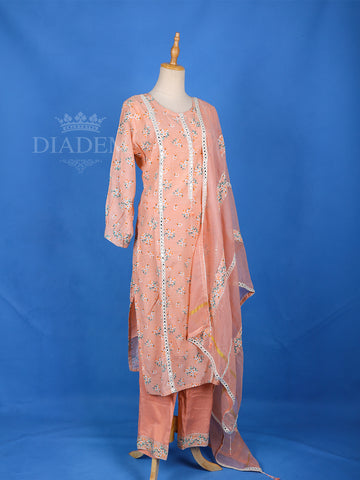 Dupatta Salwar Suit