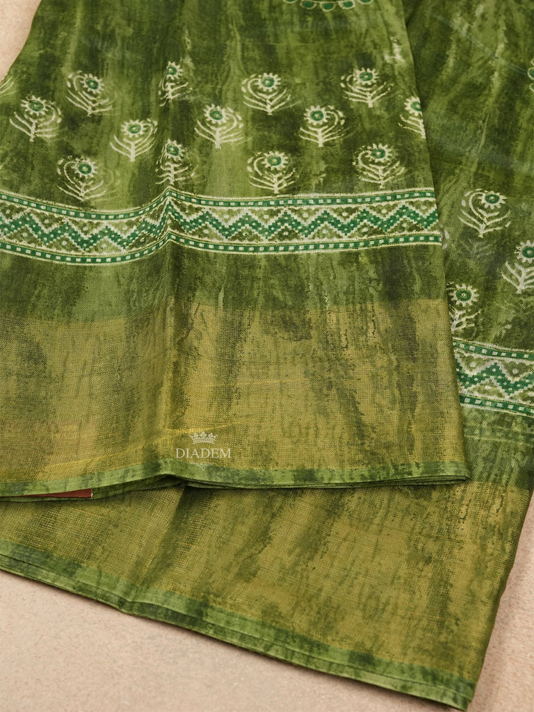 Green Cotton Saree With Leaf Motifs