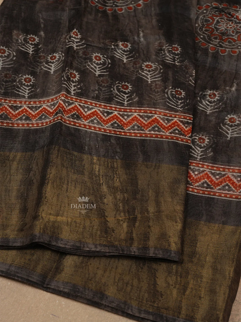 Leaf Motifs Black Sarees