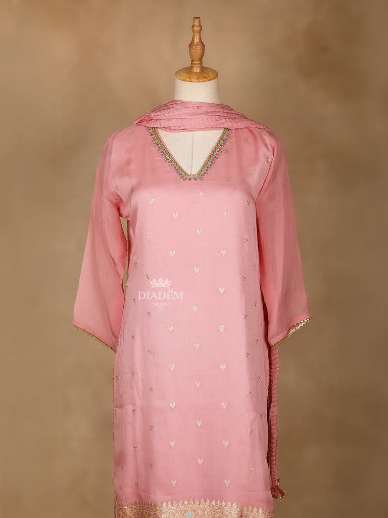 Pale Pink Salwar Suit sleeve