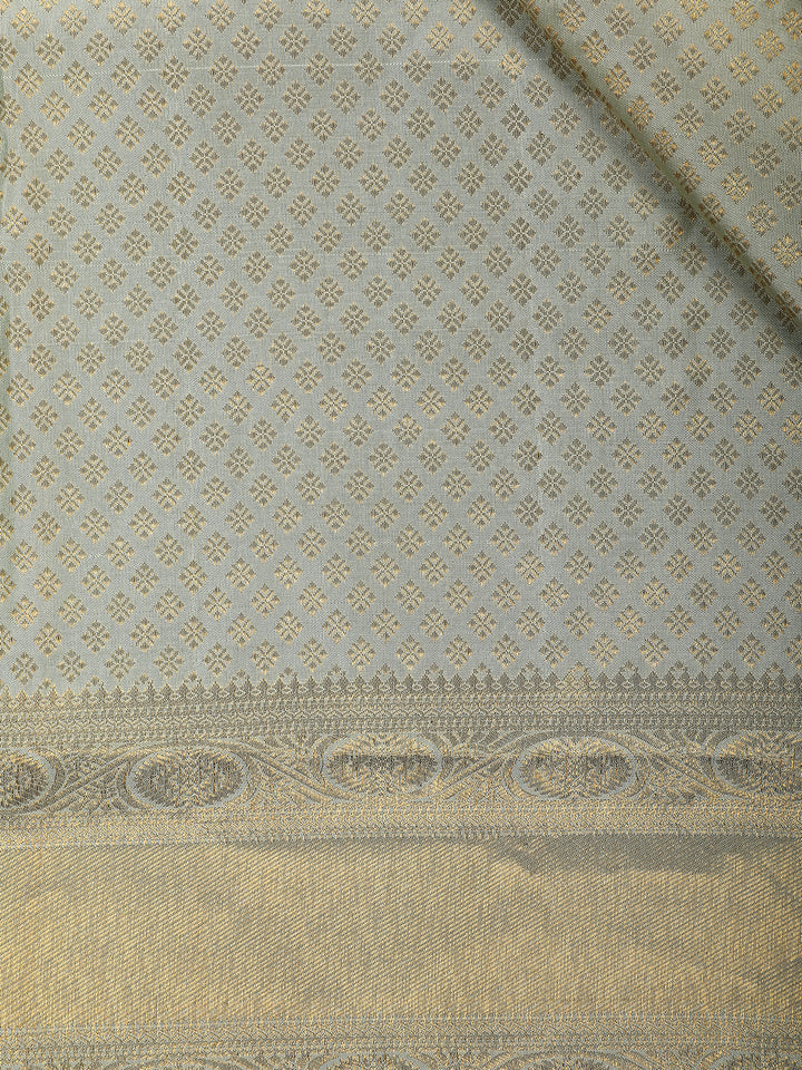pale Green Floral Woven Pure Kanchipuram Silk Saree - Diadem