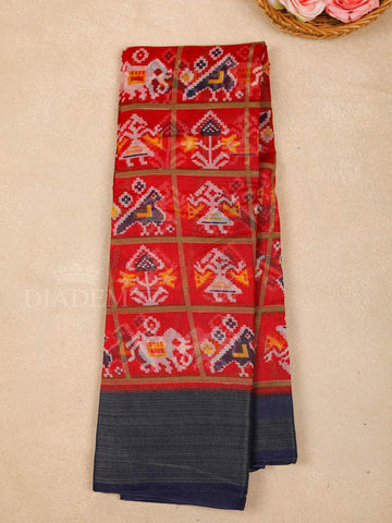 Red Cotton Saree With Birds and Floral with checks On the Body with Contrast Border - Diadem