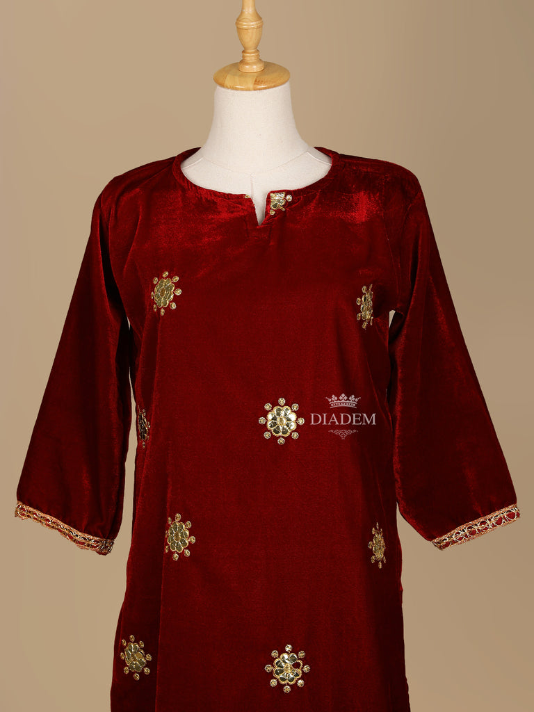 Floral Embroidery Salwar Suit